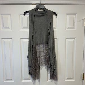 Grace and Lace sweater like vest - L/XL
